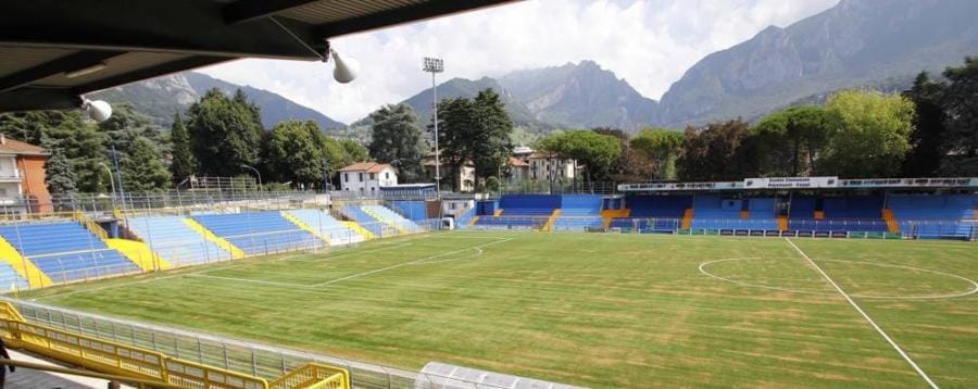 nuove-campo-di calcio-a-gavoi