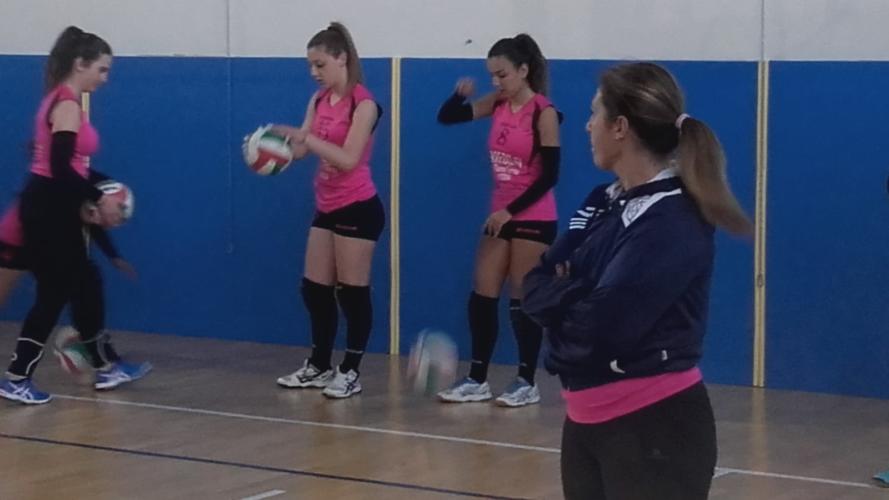 il-riscaldamento-della-volley-san-gavino