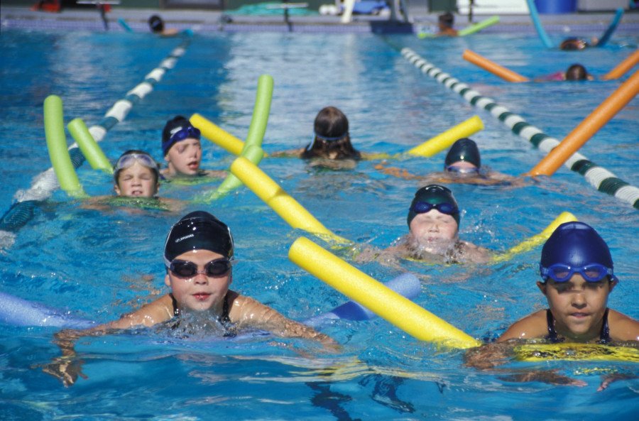 CORSO DI NUOTO PER BAMBINI A GAVOI