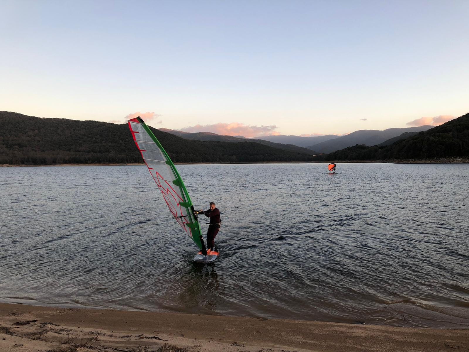 Windsurf nel lago di Gusana