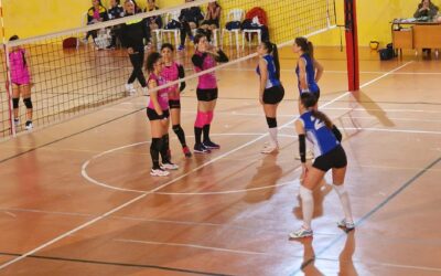 LA VOLLEY FEMMINILE DELLA POLISPORTIVA SAN GAVINO VINCE E CONVINCE